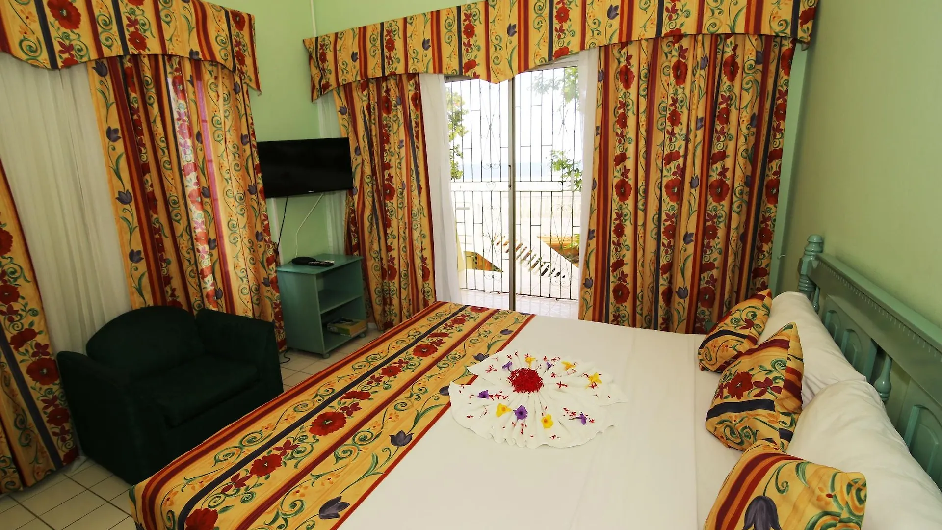 Foote Prints On The Sands Hotel Negril