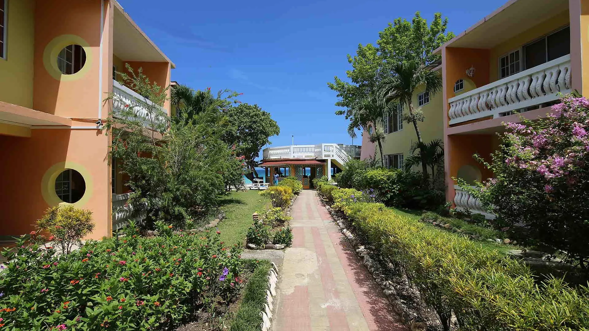 Foote Prints On The Sands Hotel Negril
